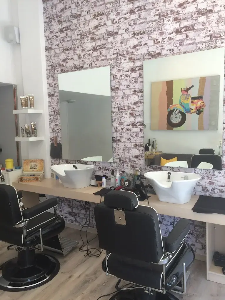 TA!KING HEAD BARBER SHOP